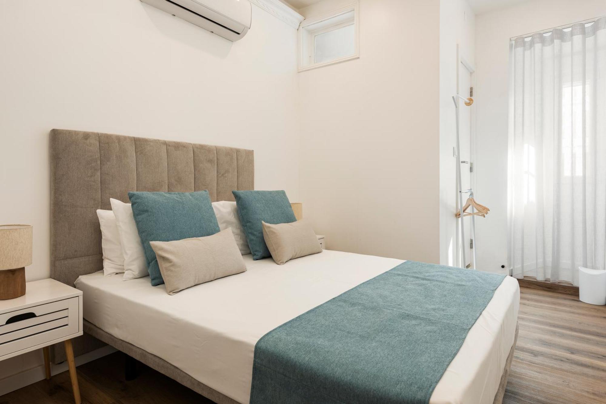 Madalena Hostel E Suites Distrikt Distrikt Faro Exterior foto