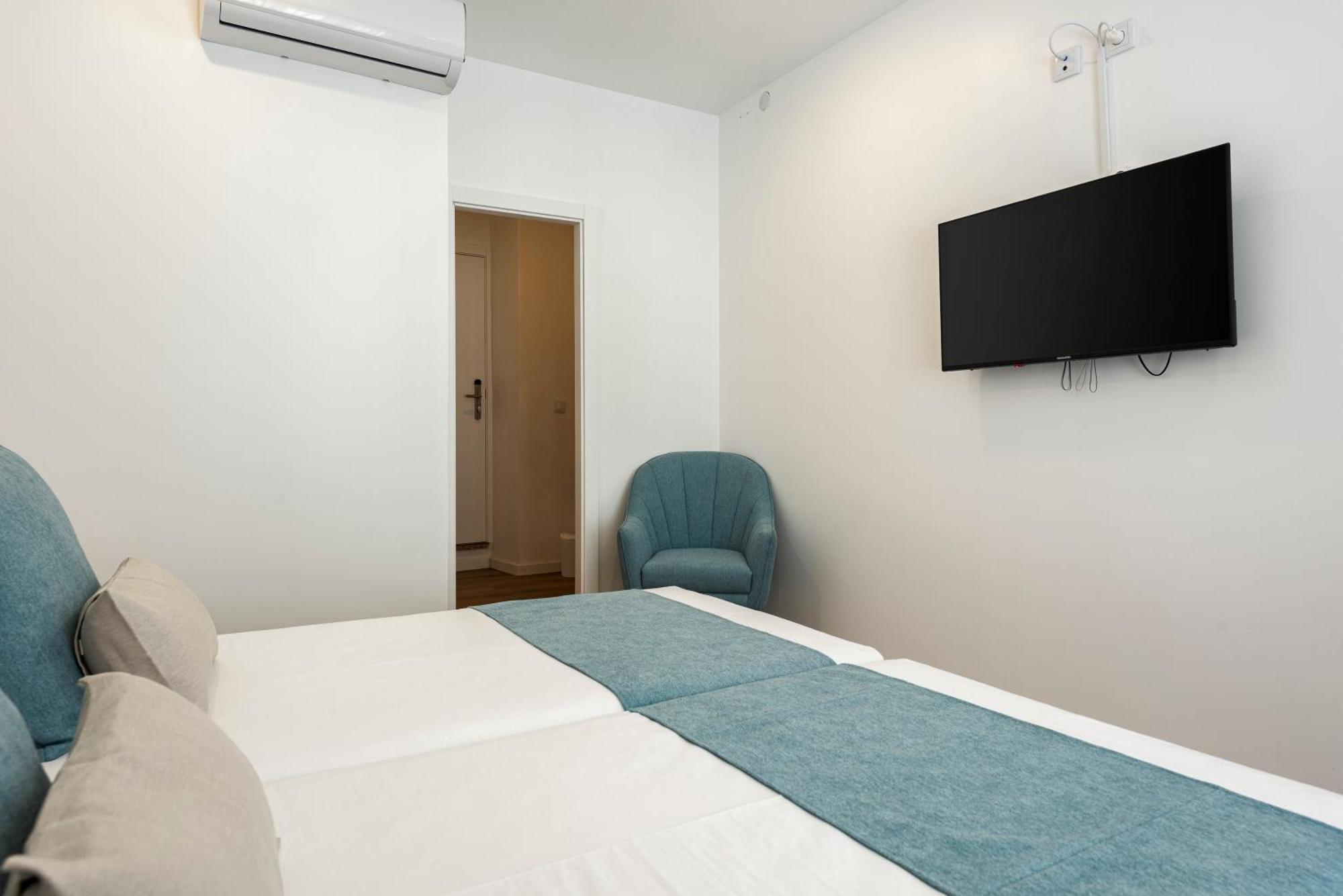 Madalena Hostel E Suites Distrikt Distrikt Faro Exterior foto
